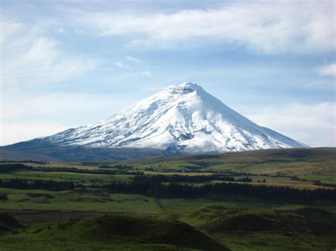 Hiking Hot Tubs and Hidden Beauty  Cotopaxi Ecuador